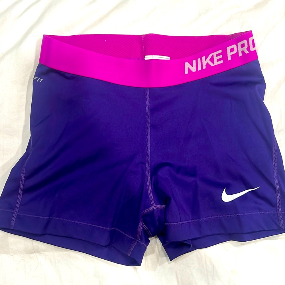 Nike Pro Purple Medium